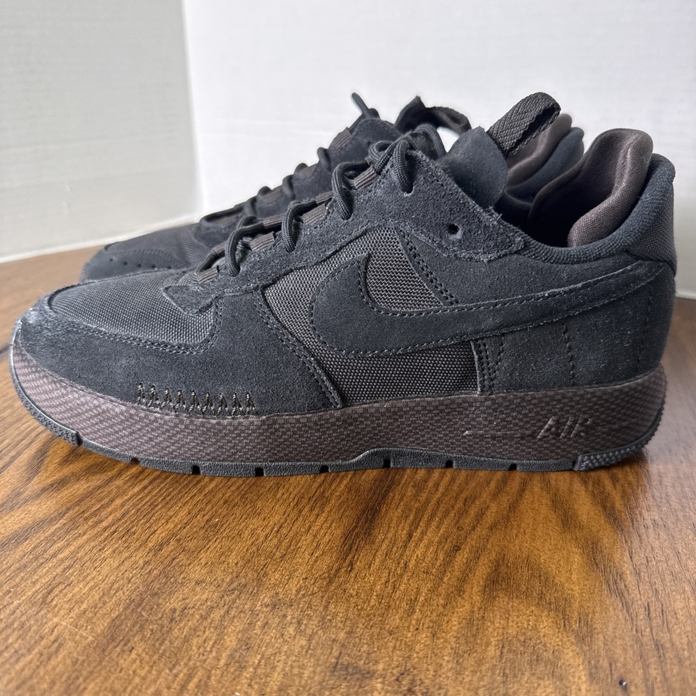 Nike Women's Air Force 1 Wild Black Velvet Size 8.5 Outdoor Adventure Shoe EUC